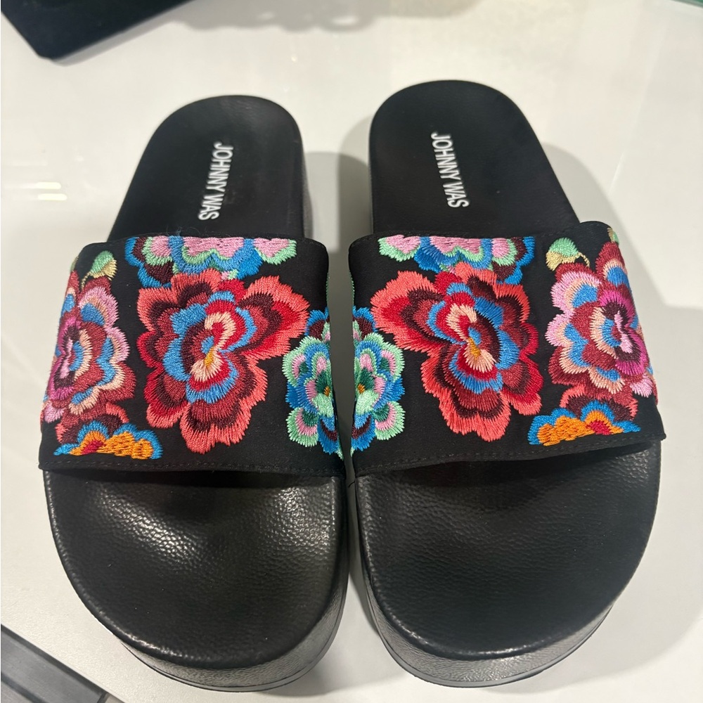 Johnny Was Black Sandals with Colorful Floral Embroidery 7.5 - Picture 3 of 9